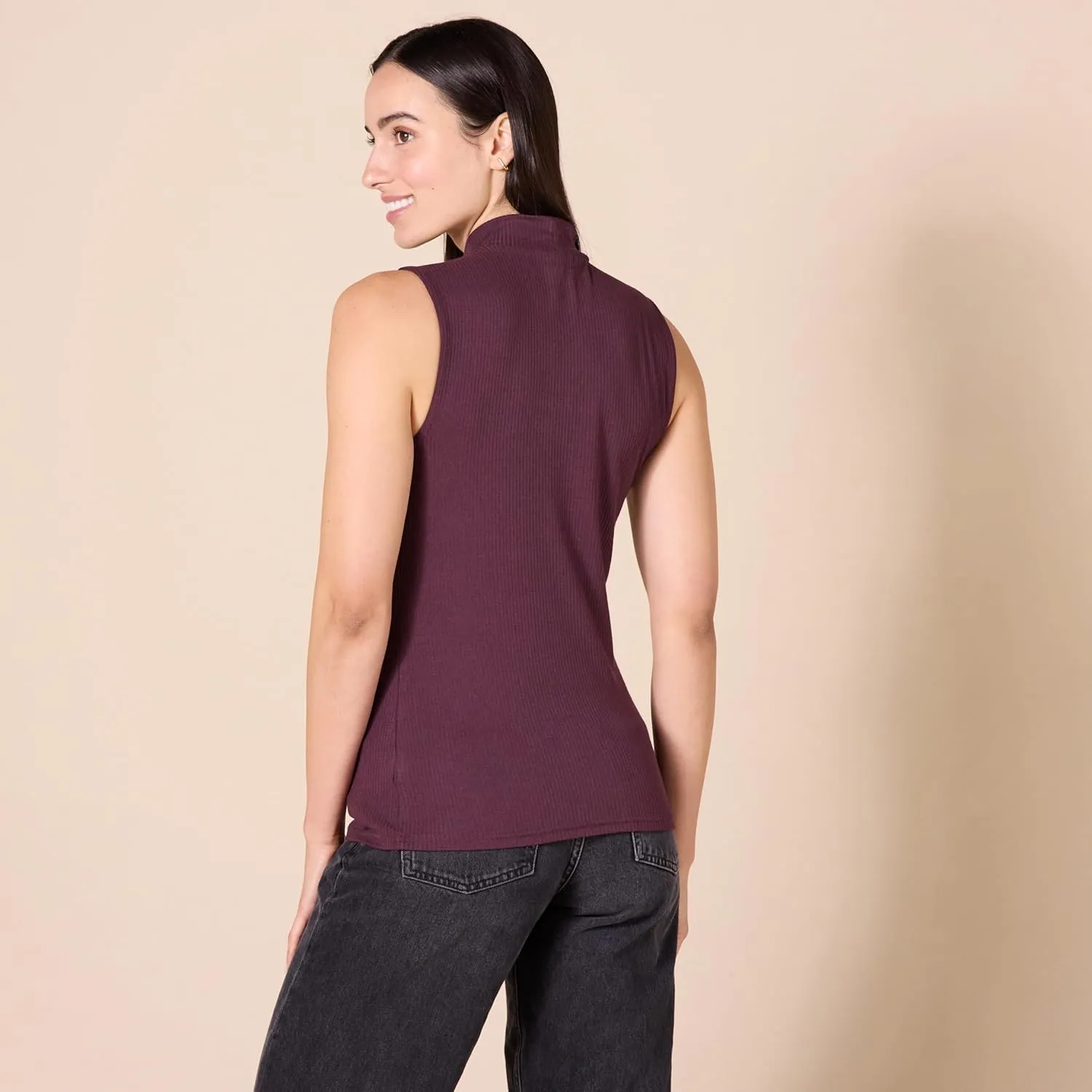 Amazon Essentials Women's Mock-Neck Slim-Fit Rib-Knit Sleeveless Top, Pack of 2