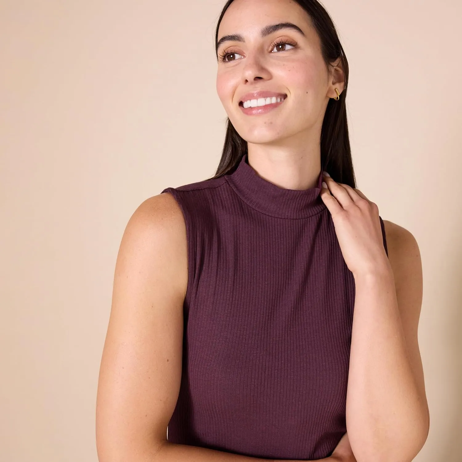 Amazon Essentials Women's Mock-Neck Slim-Fit Rib-Knit Sleeveless Top, Pack of 2