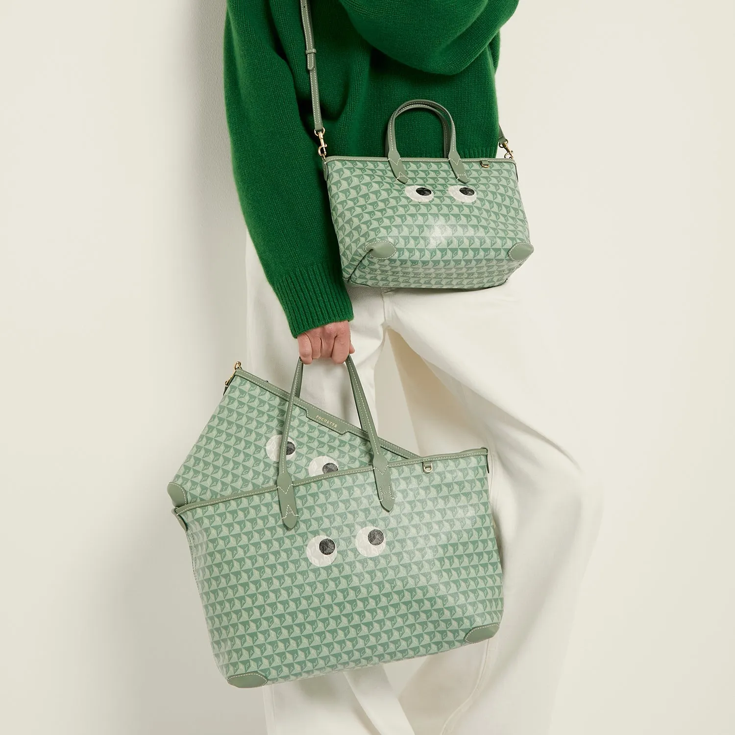 I Am A Plastic Bag Small Eyes Zipped Tote