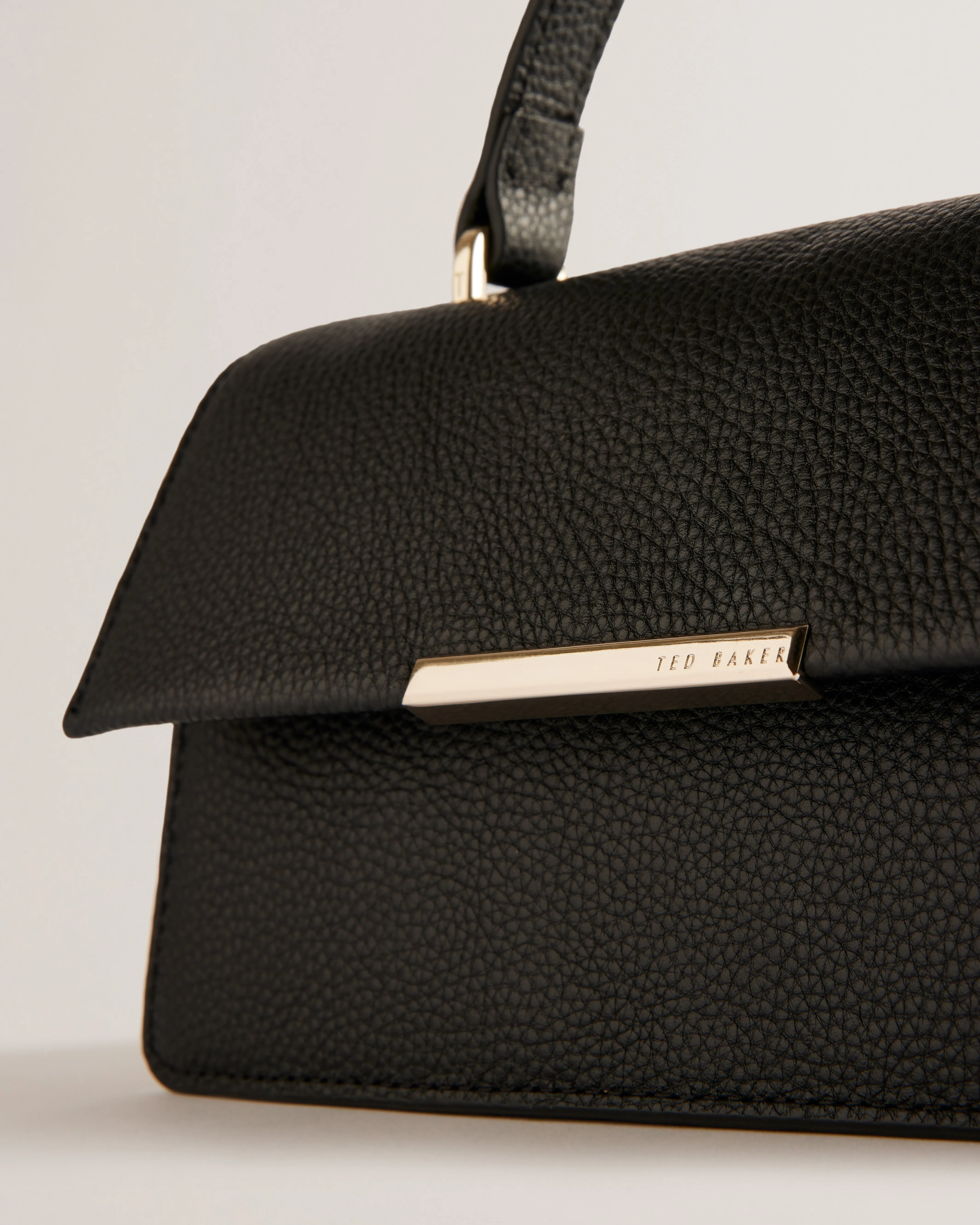 Rosly Bar Detail Elongated Top Handle Bag Black