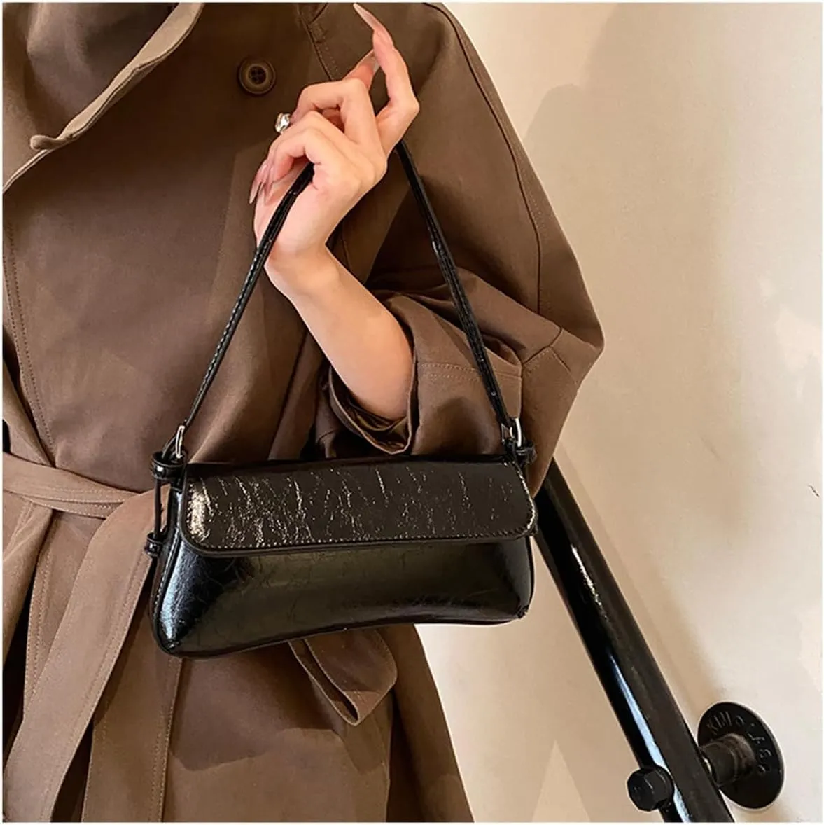 Small Shoulder Bag for women, Flap Underarm Shoulder Bags Women's Pu Leather Crossbody Purse Handbag