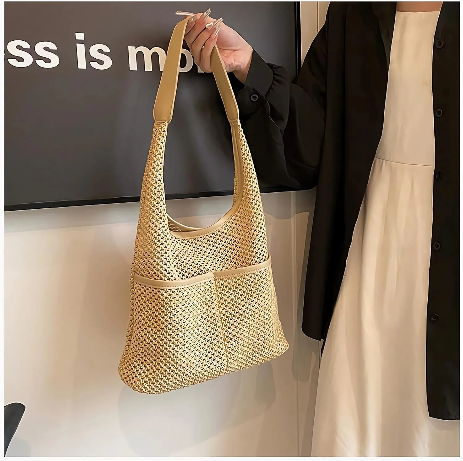 Straw Woven Tote Bag Hobo Beach Bags for Women Handmade Shoulder Bags Stylish and Vintage Hollow Woven Bags Summer