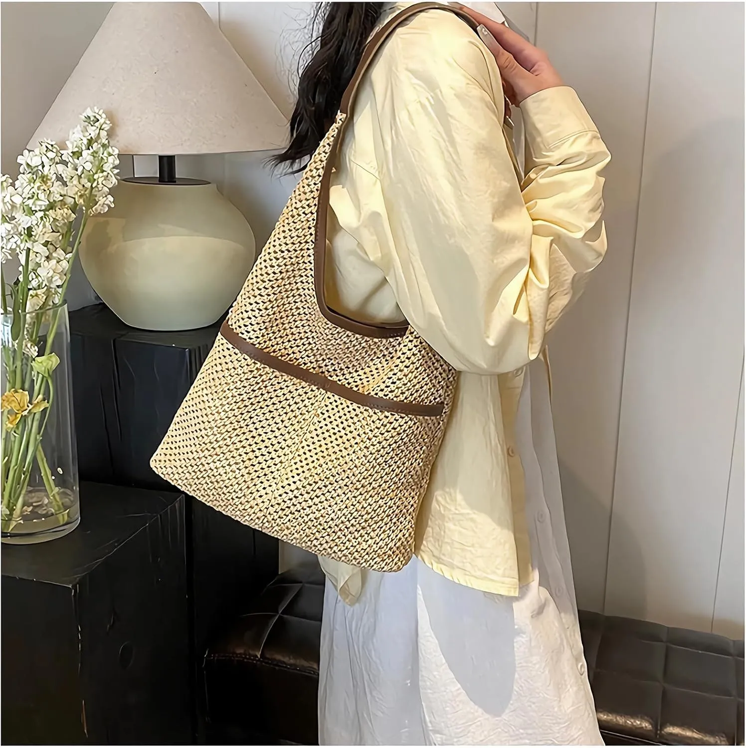 Straw Woven Tote Bag Hobo Beach Bags for Women Handmade Shoulder Bags Stylish and Vintage Hollow Woven Bags Summer