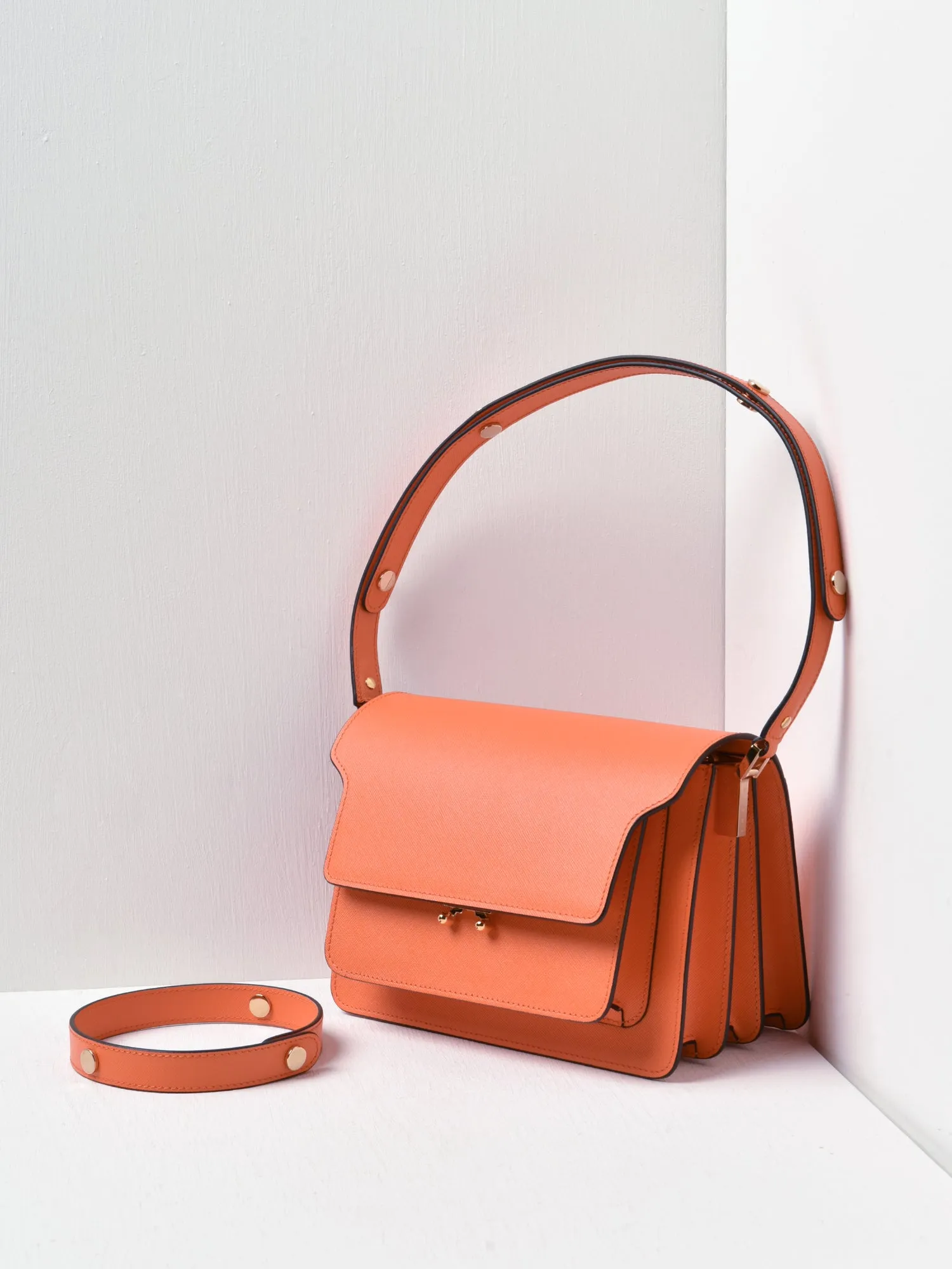 TRUNK MEDIA VITELLO SAFFIANO_CARROT