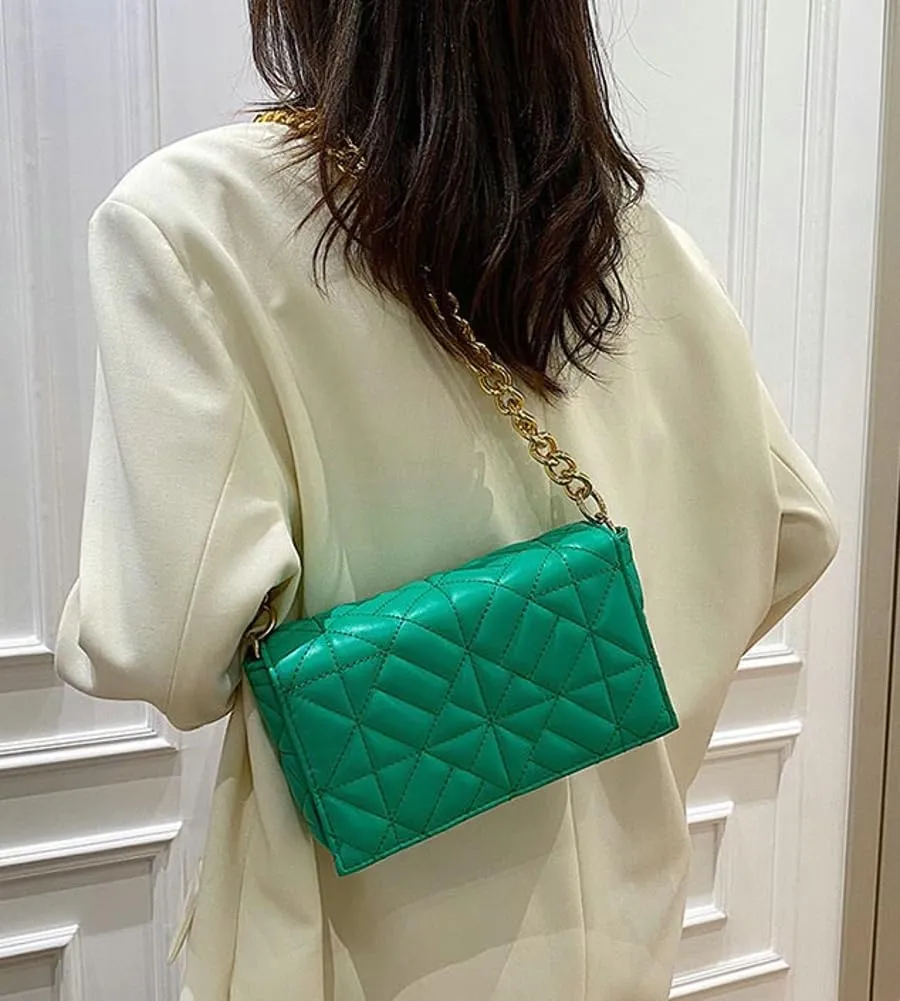 Women Small Quilted Crossbody Bags Stylish Designer Evening Bag Clutch Purses and Handbags with Chain Shoulder Strap