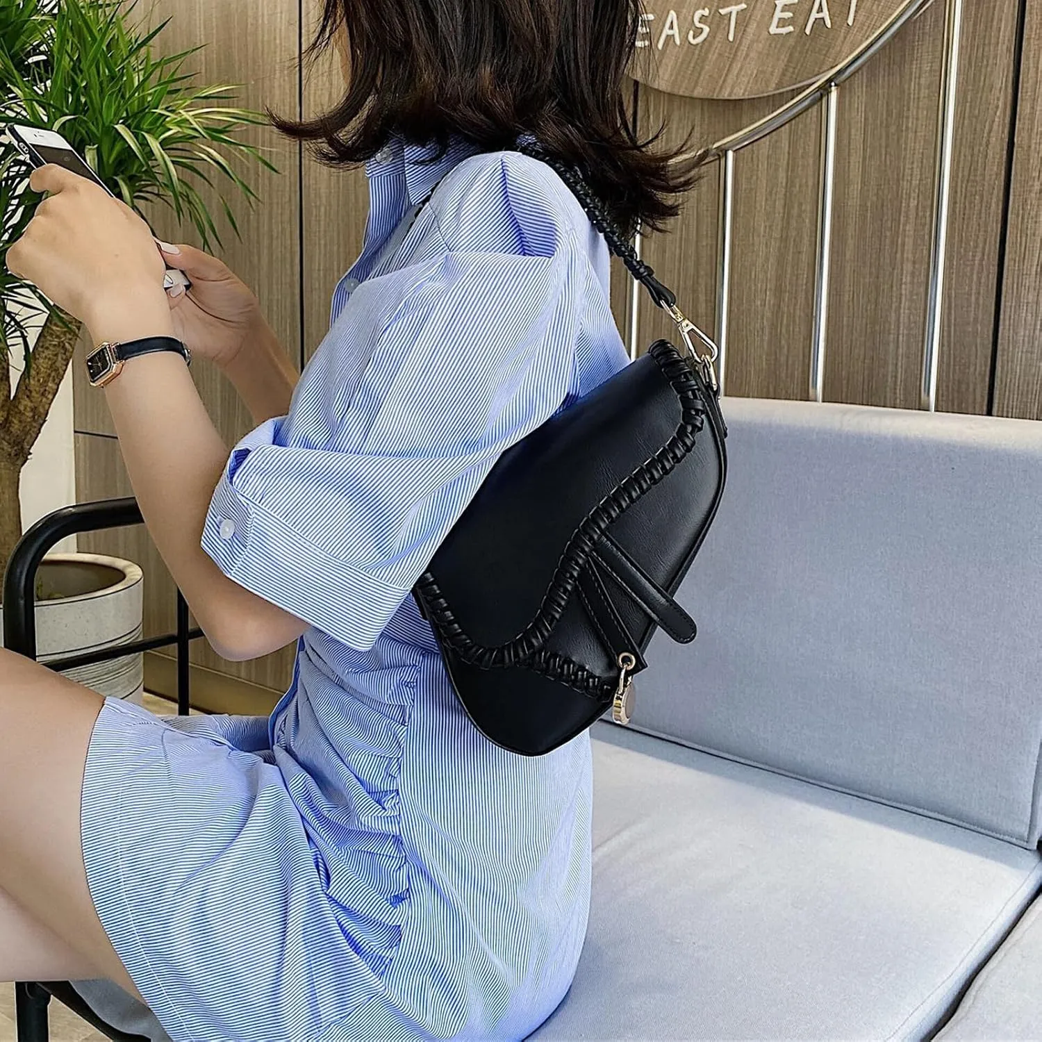 Women Small Saddle Shoulder Bag,Trendy Crossbody Bag Clutch Purse,PU Leather Satchel Bags Handbag